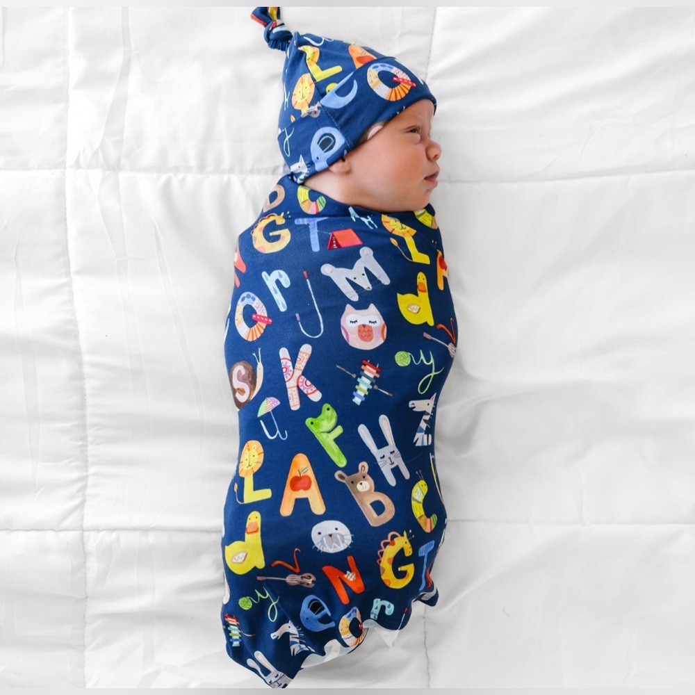 NIB LS Alphabet Swaddle Set